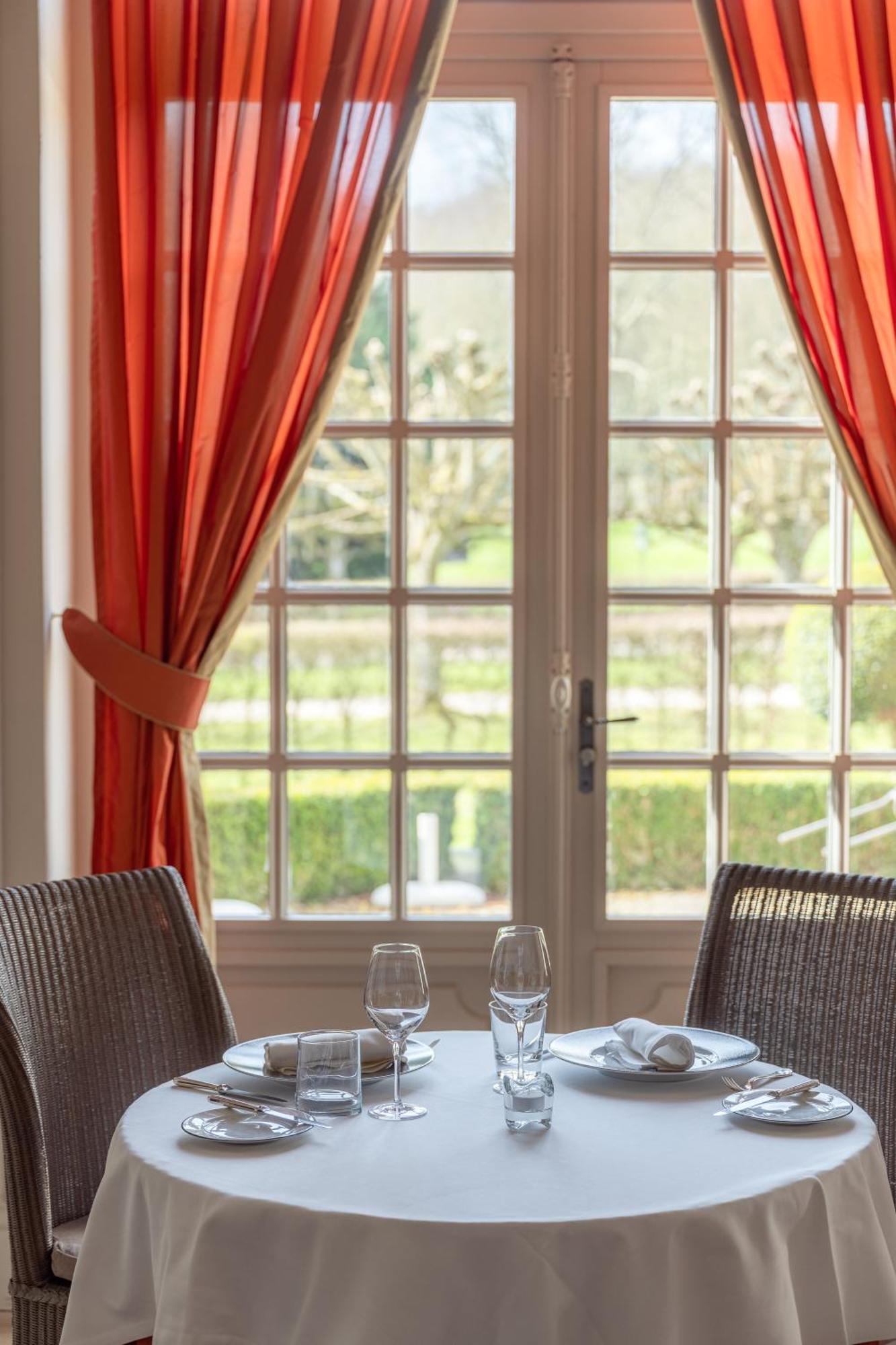 Le Chateau D'etoges - Champagne 4*